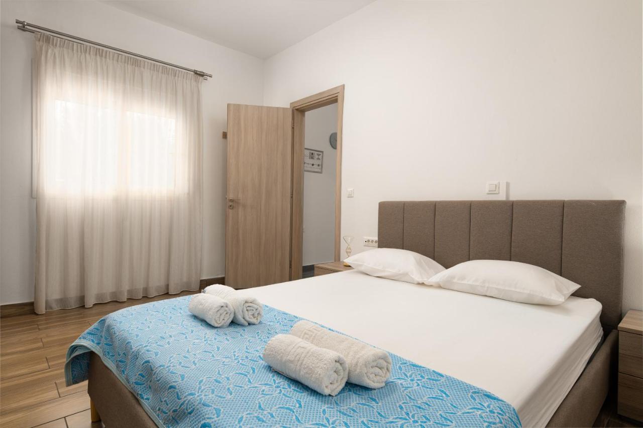 Theros Luxury Apartment Archangelos  Ngoại thất bức ảnh